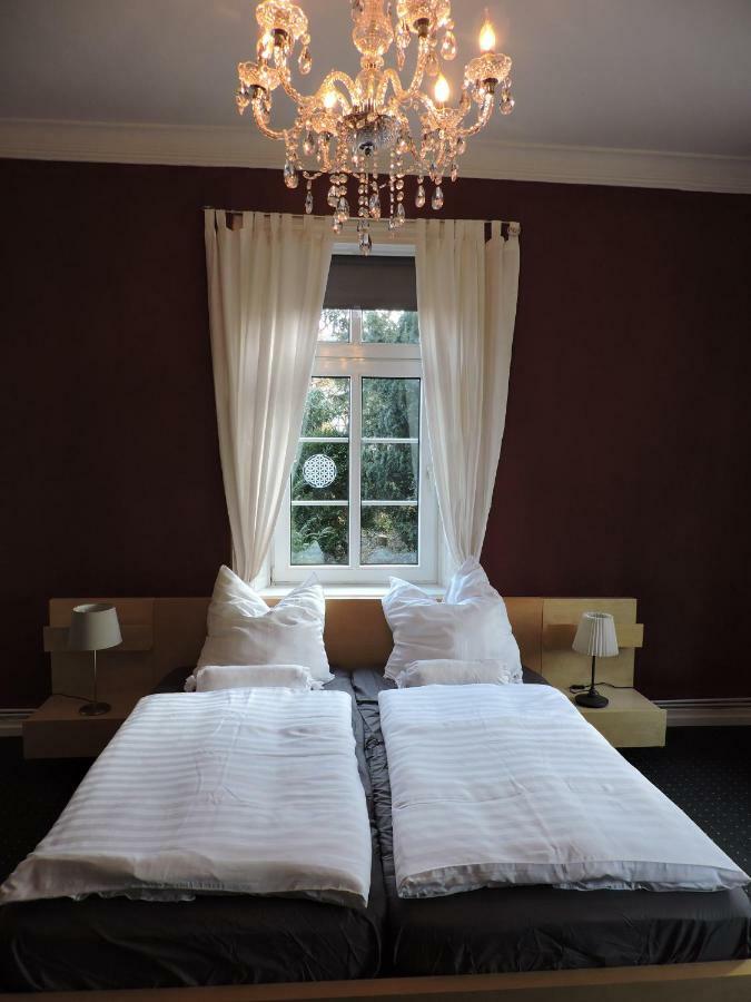 Altes Pastorat Bed & Breakfast Barmstedt Ngoại thất bức ảnh