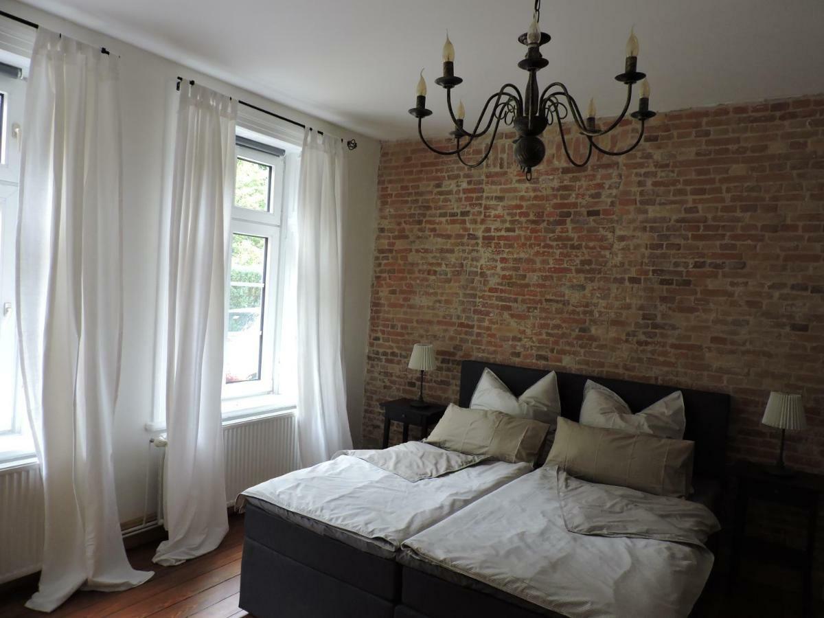 Altes Pastorat Bed & Breakfast Barmstedt Ngoại thất bức ảnh